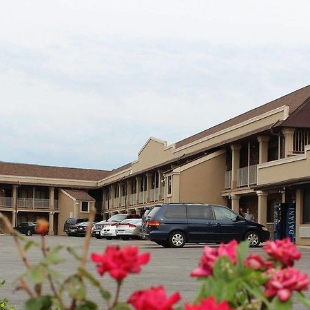 American Inn And Suites Countryside Exteriör bild