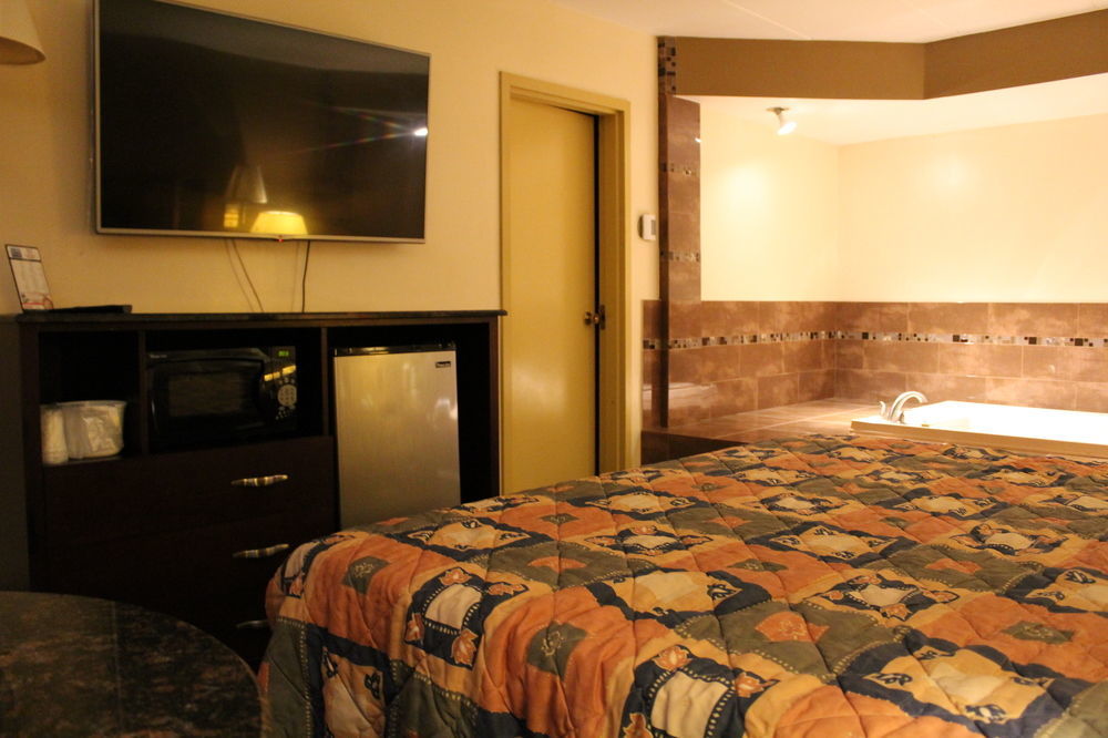 American Inn And Suites Countryside Exteriör bild