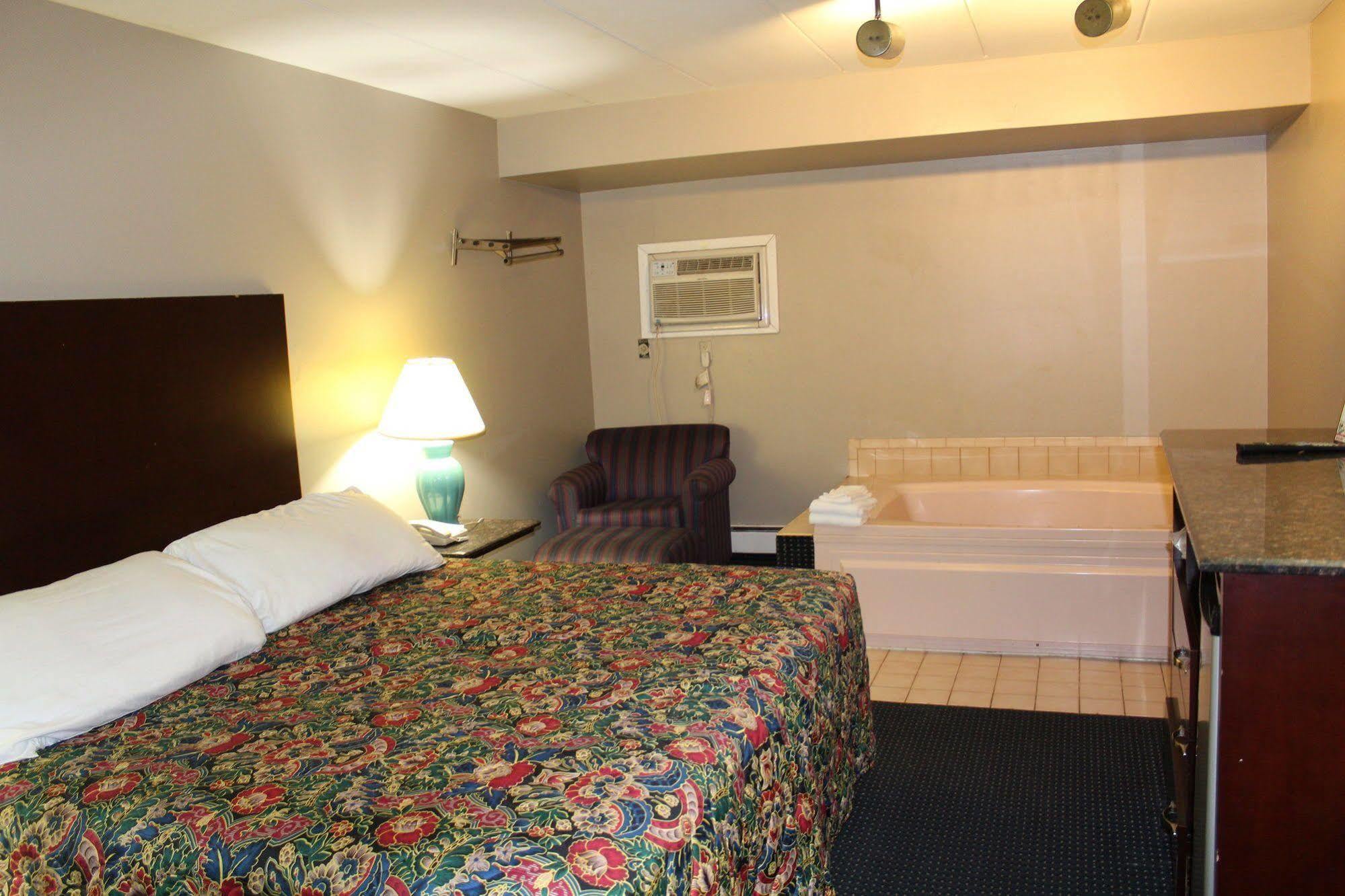 American Inn And Suites Countryside Exteriör bild