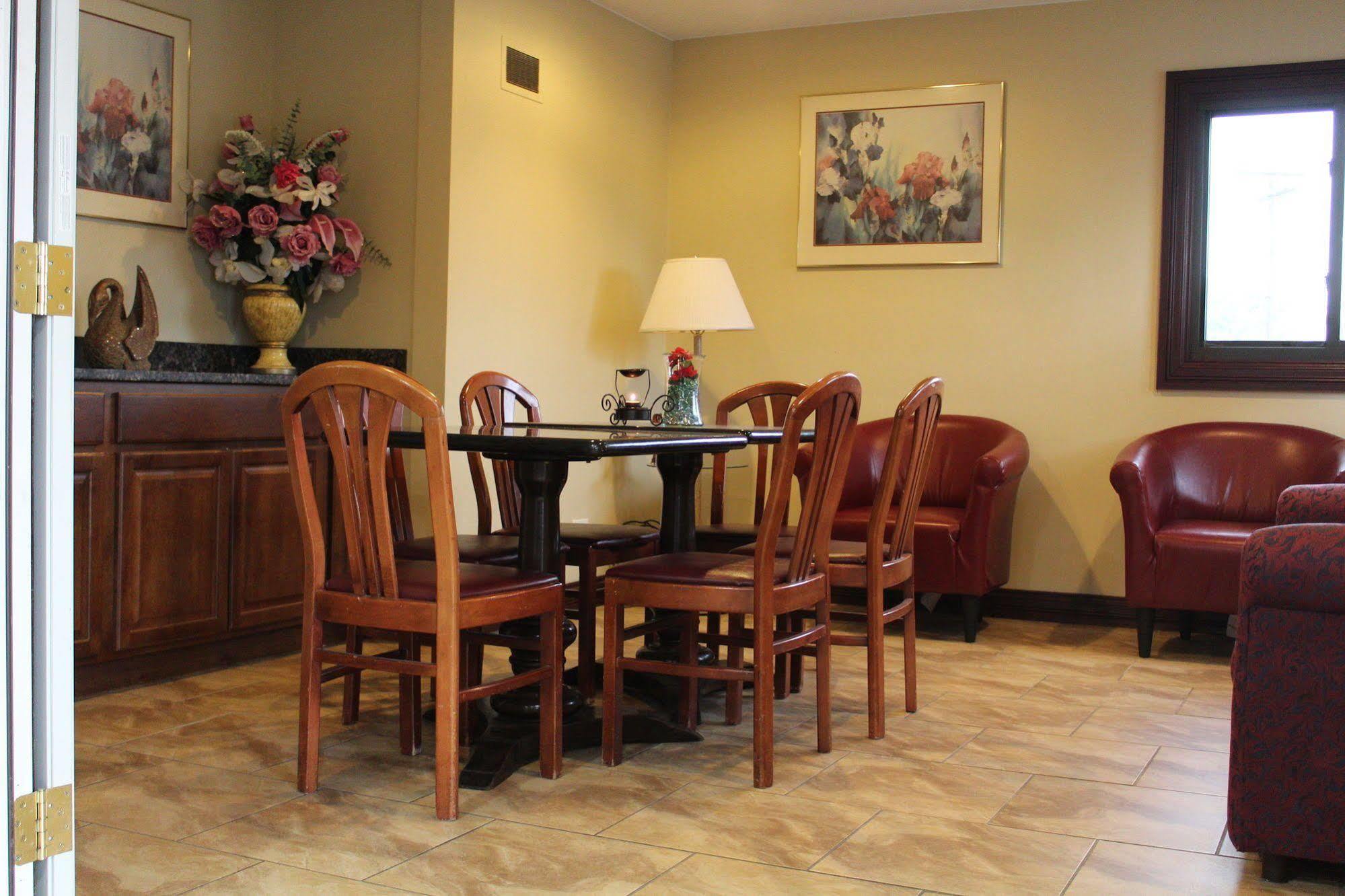 American Inn And Suites Countryside Exteriör bild