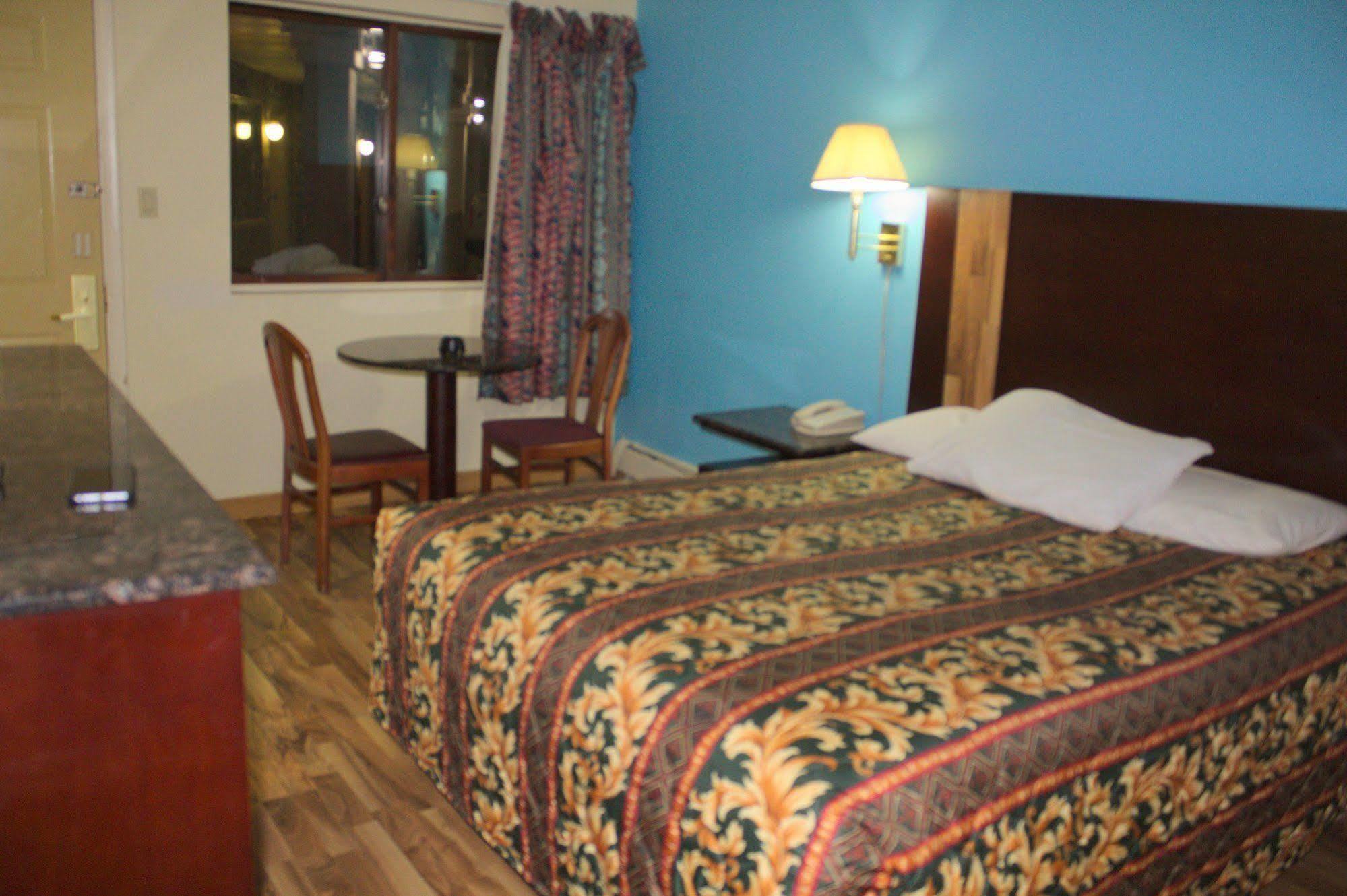American Inn And Suites Countryside Exteriör bild